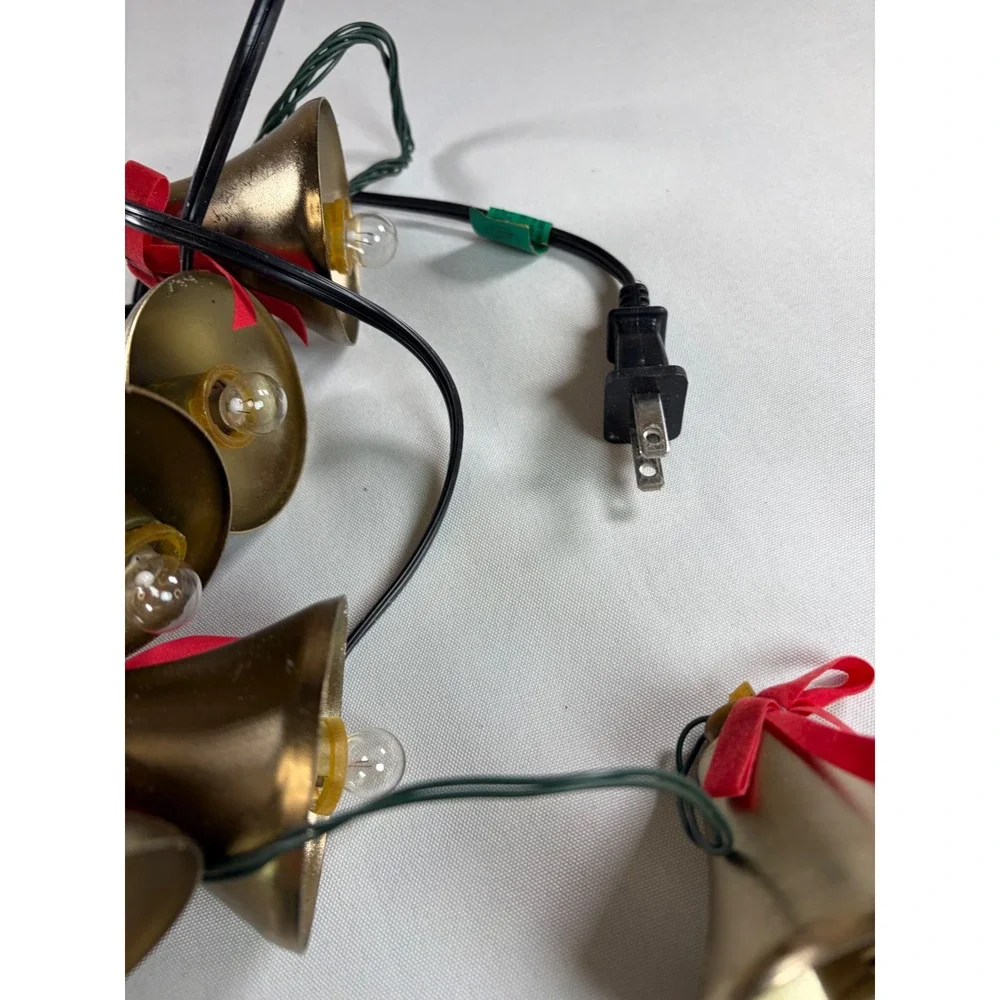 Mr Christmas Bells of Christmas 10 Lighted Musical Brass Bells 21 Carols Vintage